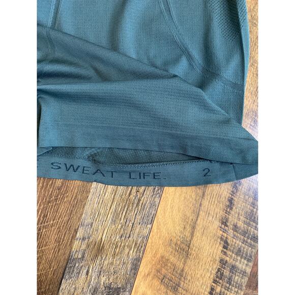 Lululemon Swiftly Tech Short Sleeve Crew Dark Forest Size 2 - Picture 4 of 4